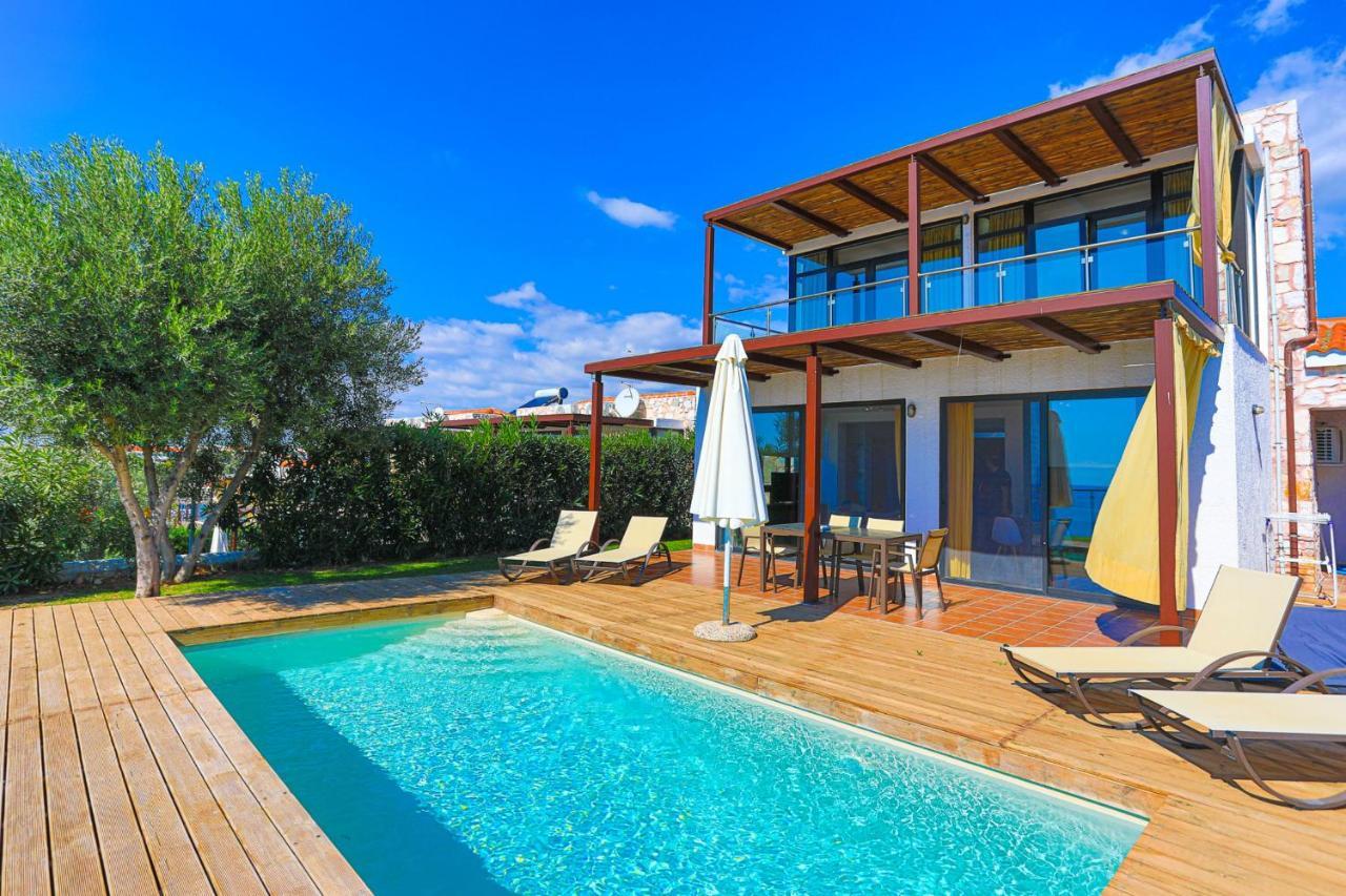 Kalma Villa Ena ネア・ムダニア エクステリア 写真