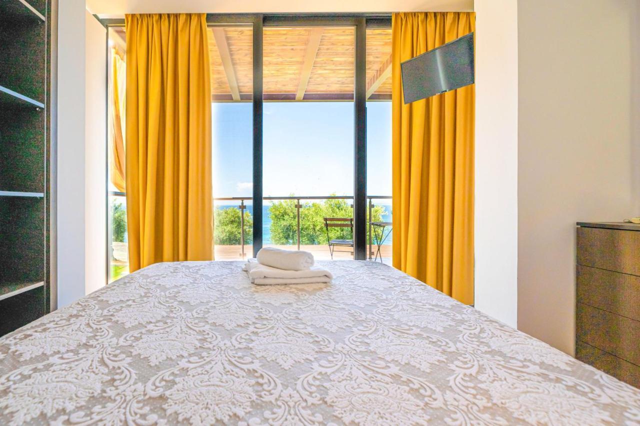 Kalma Villa Ena ネア・ムダニア エクステリア 写真